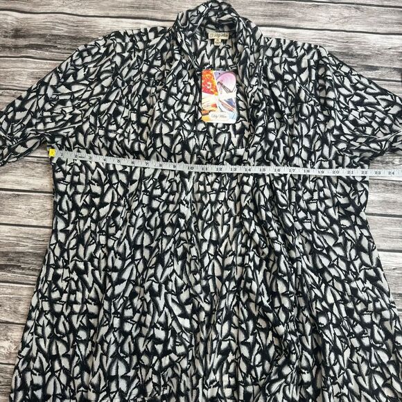 Lily White Women's Lightweight Open Cardigan Abstract White Black XL Extra Large - Picture 9 of 13